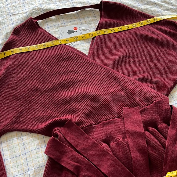 NWT Zesica wrap ruffle belted waist knit sweater pullover - Picture 2 of 11